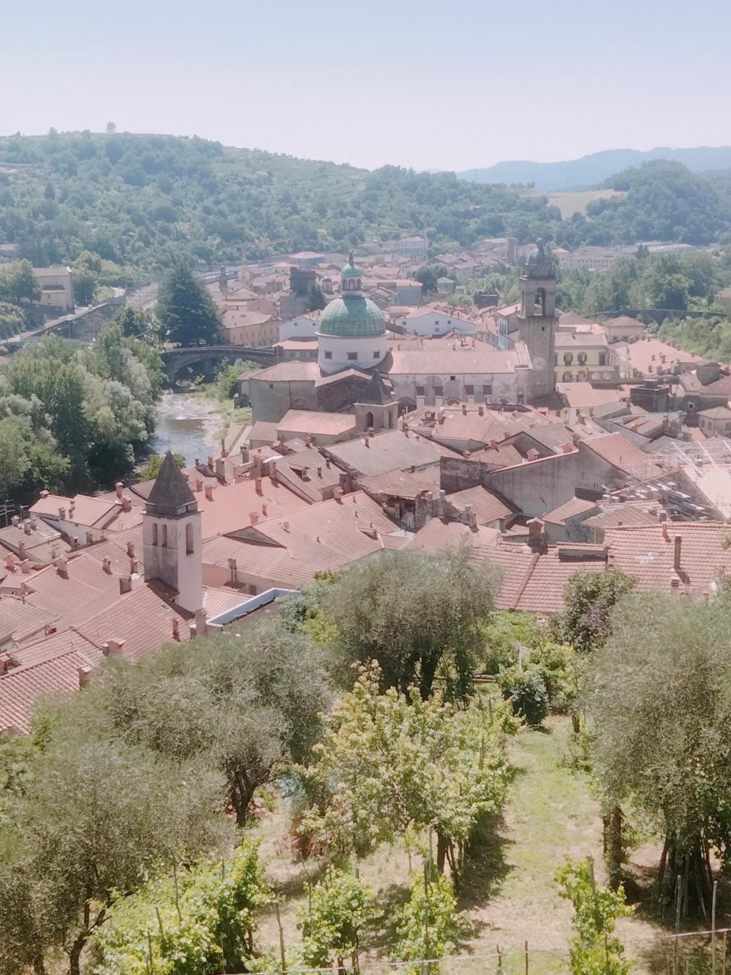 Tuscany, Pontremoli, Italy Swallows Court Lovely Home Sleeps 2 To 4 People Extérieur photo