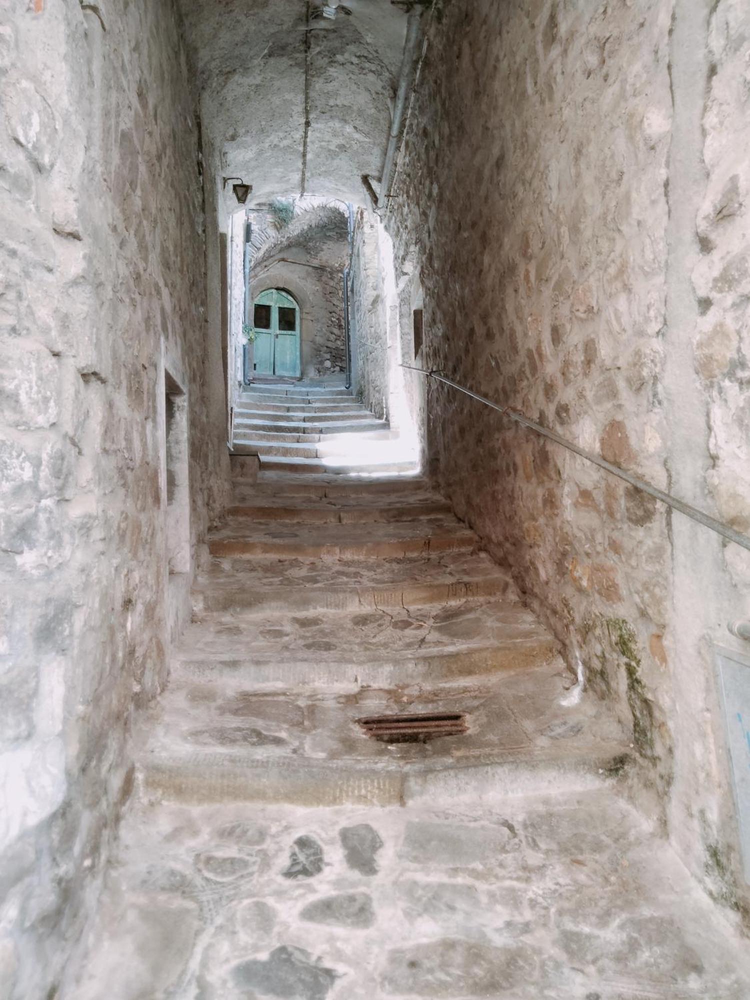 Tuscany, Pontremoli, Italy Swallows Court Lovely Home Sleeps 2 To 4 People Extérieur photo